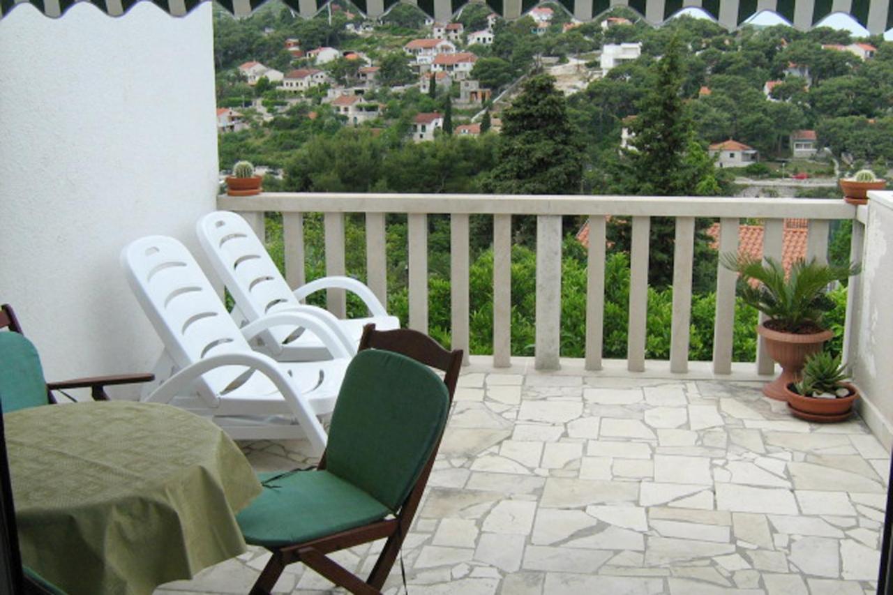 Apartments By The Sea Splitska, Brac - 2923 Postira Exteriér fotografie
