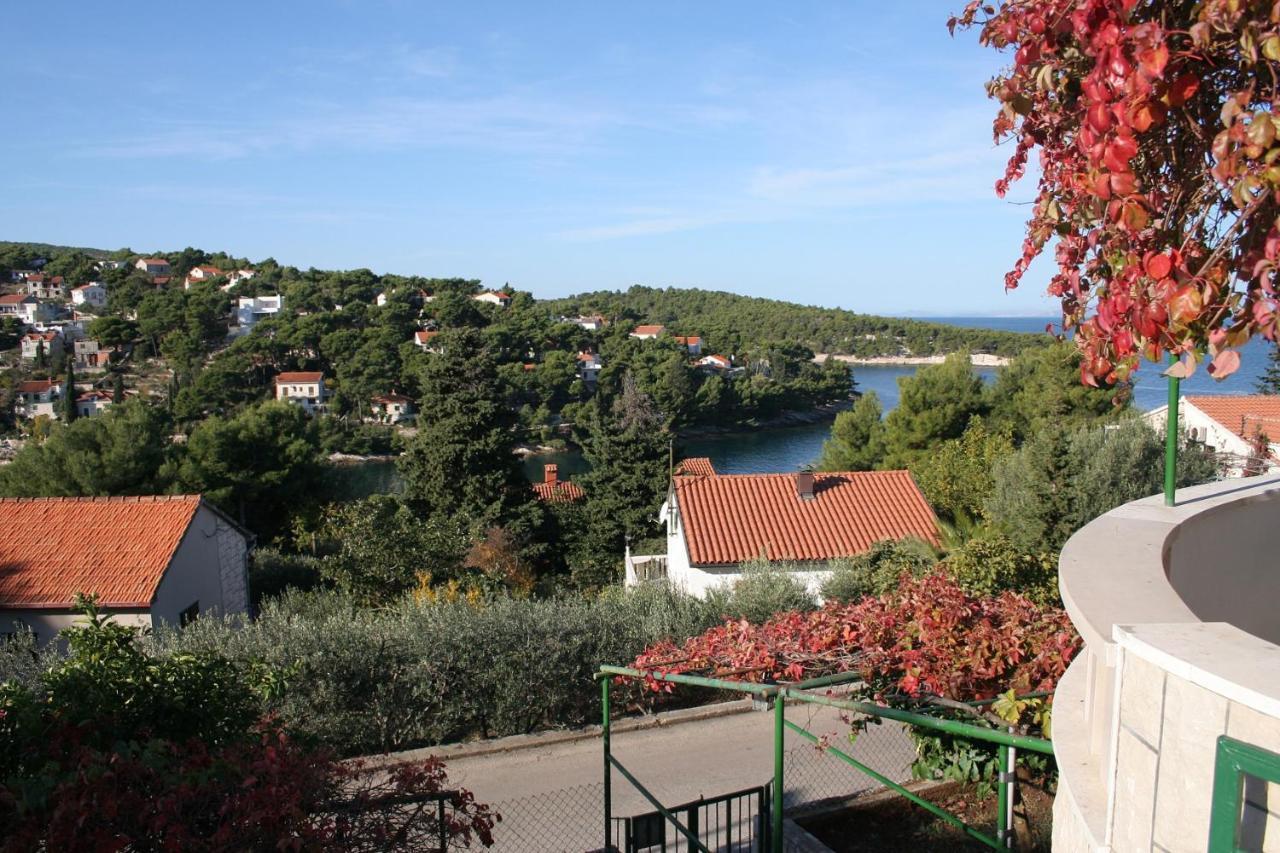 Apartments By The Sea Splitska, Brac - 2923 Postira Exteriér fotografie